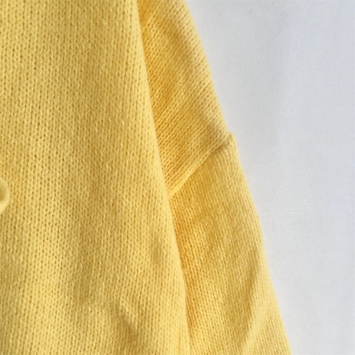 Clémence | Solid Color Crew Neck Lace-Up Cardigan